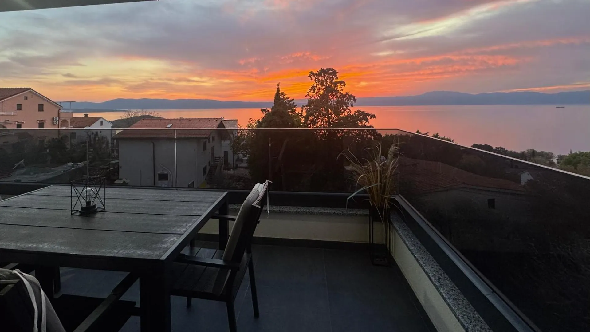 Apartmán Golden Sunset Njivice 0*,  Chorvatsko